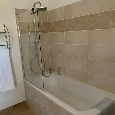 Homestay Bastide De La Couloubre Mallemort